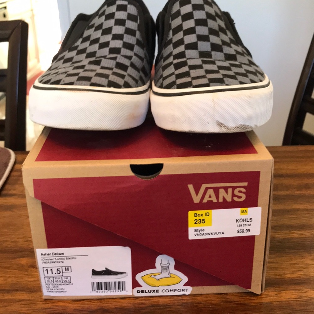 Men’s Vans Asher Deluxe Slip Ons size 11.5